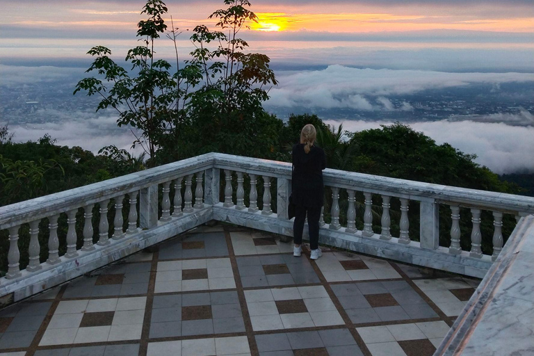 Randonnée au lever du soleil à Chiangmai