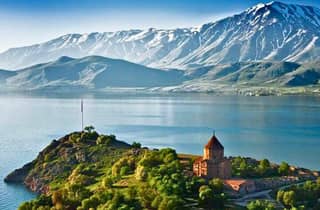 Highlights von Armenien: Tagestour – Garni, Geghard, Sewan und Dilidschan