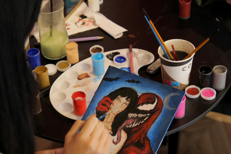 地拉那：绘画比赛（含葡萄酒和奖品）