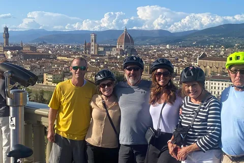Florence Premium E-Bike Tour + Photo Shoot and Tastings