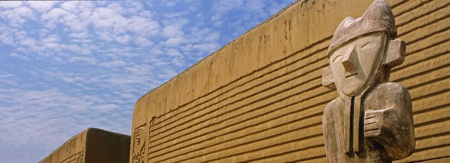 Pyramides du Soleil et de la Lune, Huanchaco et Chan Chan