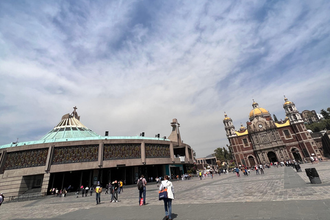 Guadalupe's shrine: 2 hours private tour with transport Guadalupe's shrine: 2 hours private tour in all the complex