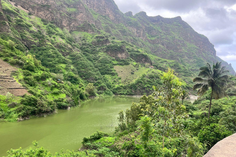 Hiking: From Serra Malagueta to Ribeira Principal