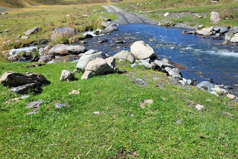 تبليسي: جولة جبال توشيتي لمدة 3 أيام مع وجبات الطعام والفندق