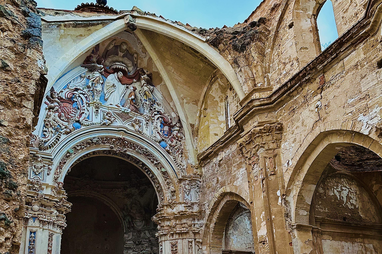From Madrid: Discover the Monasterio de Piedra and the Kingdom of Aragon Explore the Stone Monastery and discover Sigüenza in a small group