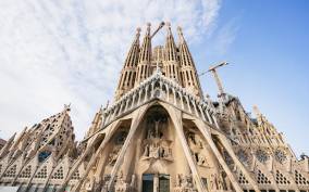 Sagrada Familia: Fast-Track Access Guided Tour