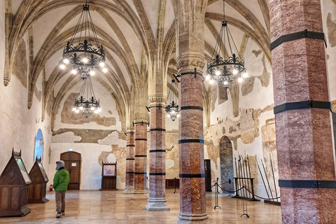 Brasov: Corvin Castle Private Tour with Entry Ticket