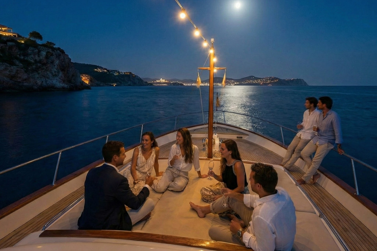 Ibiza: Dinner Ritual™ & Moonlight Boat Trip to the Old Town
