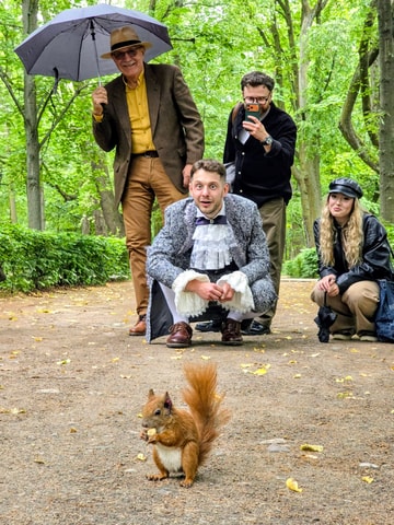 Royal Łazienki Park: Squirrels, Peacocks & Royal Scandal