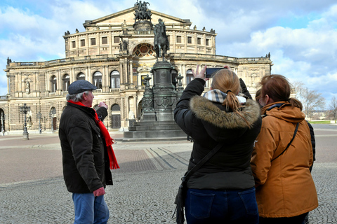 Historical tour of the old town including a Saxon dinner