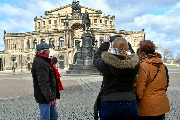 Visita ao centro histórico da cidade com jantar saxónico