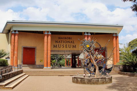 Elephant, Giraffes & Nairobi National Museum Day Tour