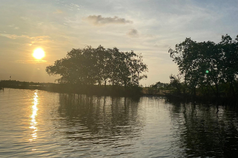 UNVEILING TAM GIANG LAGOON&#039;S ENCHANTING SUNSET