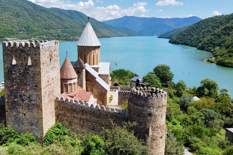 From Tbilisi: Kazbegi, Ananuri & Gudauri Private Tour
