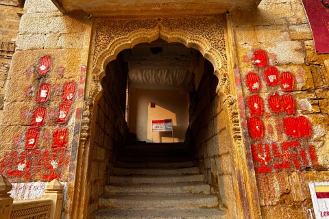 Viaje al Triángulo de Oro con Jodhpur y Jaisalmer 9Noches/10DíasCoche privado con aire acondicionado + Guía + Billete de avión + Hotel de 3 estrellas