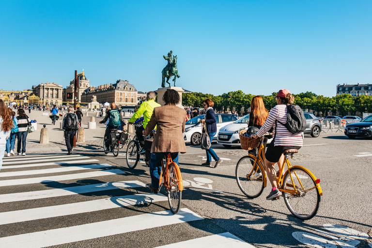 From Paris: Skip-the-Line Palace of Versailles Bike Tour