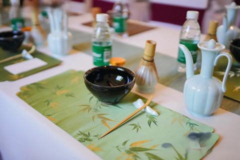 Hangzhou: Song-Style Tea Ceremony with Tea Master