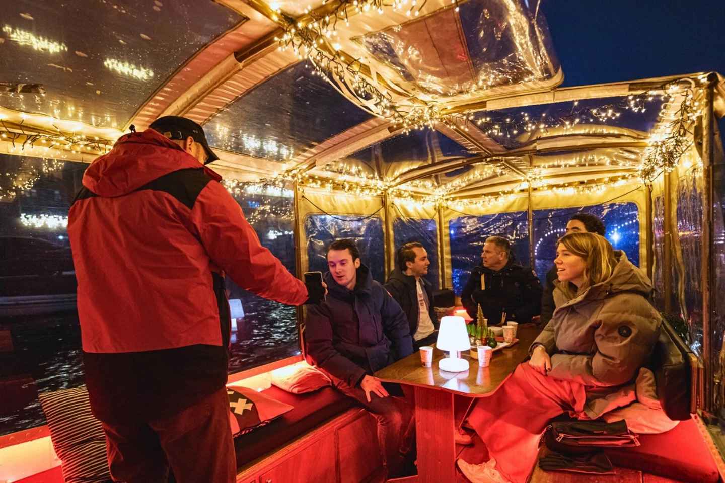 #1 Amsterdam Magical Light Cruise incl. Drinks & Biscuits