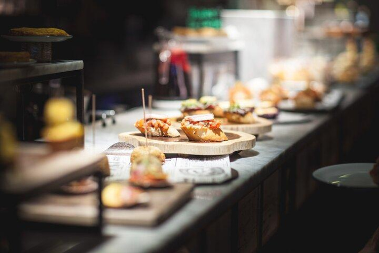 San Sebastián Tour a pie con cena y bocados vascos