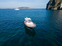 Ischia, Tour of the island of Ischia by boat - Housity