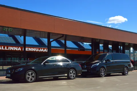 Tallinn: Transfer aeroportuale privato