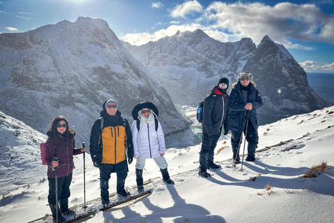 Reine: Winter Snowshoe Hike to Ryten – With Local Guide