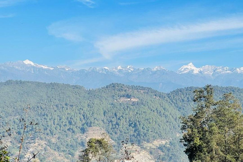 Kathmandu: Nagarkot Sunrise Tour with Day Hike