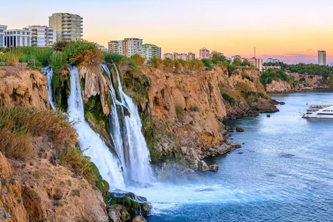 Antalya: Lara Pirate Boat Tour with Lunch & Unlimited Drinks