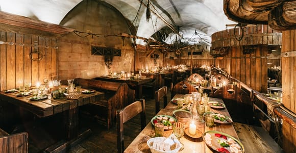 Prag: Mittelalterliches Abendessen mit unbegrenzten Getränken
