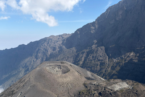 From Arusha: Mount Meru 4-Day Trek