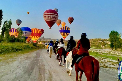 Cappadoce : Randonnée à cheval (1 - 2 heures)Cappadoce : Randonnée à cheval au coucher du soleil 2 heures