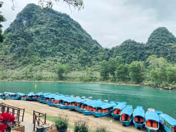 HUE - VISITE DE LA GROTTE DE PHONG NHA EN GROUPE LES JOURS IMPAIRS