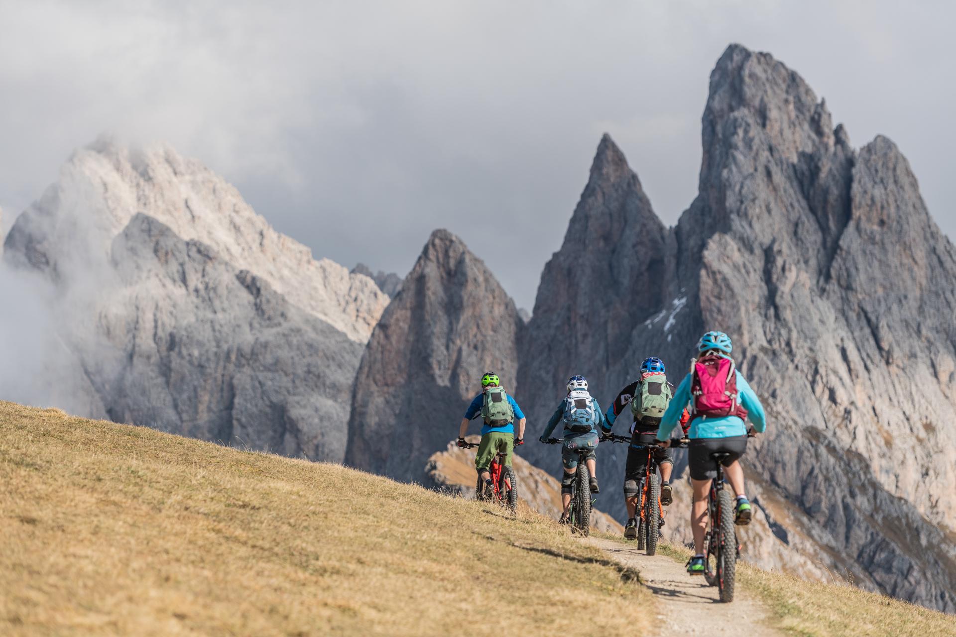 Seceda: Geführte Gruppen-Tour mit dem E-Bike in den Dolomiten