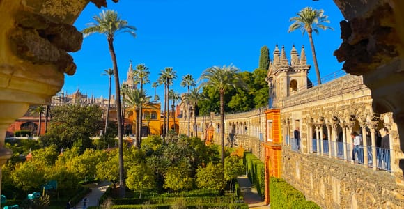 Seville: Alcázar, Cathedral & Giralda Skip-the-Line Tour
