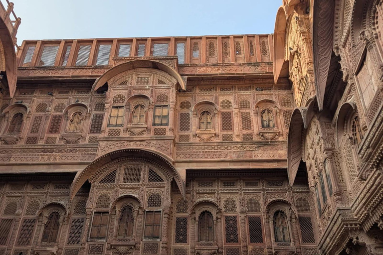Private 6-Day Golden Triangle & Udaipur Luxury Tour Car + Guide + Monuments Tickets + 3 Star Accommodation