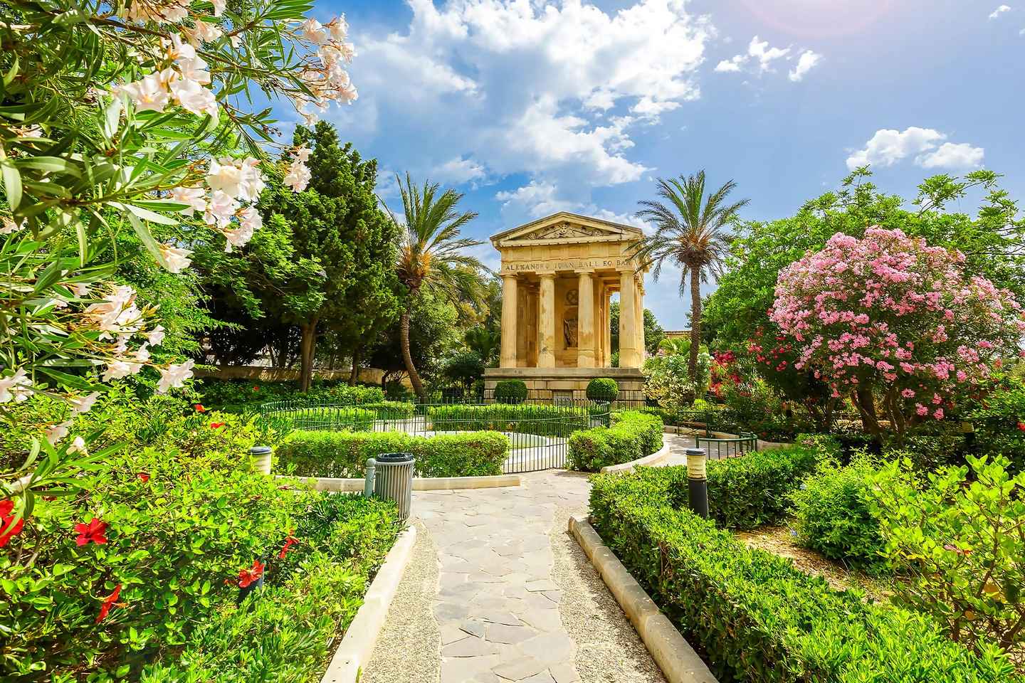 Guided Walking Tour of Valletta with Licenced Guide