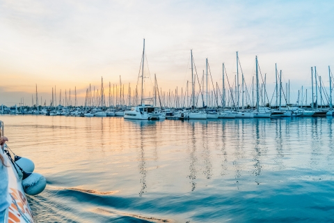 Valence: Coucher du soleil en catamaran et mousseuxValence : coucher du soleil en catamaran et mousseux