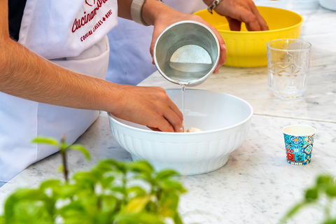 SORRENTO: La Escuela de la Pizza domina las delicias napolitanas