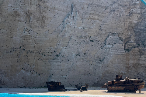 Bespoke private cruise with skipper around ZakynhtosBespoke sunset cruise from Zakynhtos port