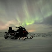 Mývatn: Nordlichter-Schneemobil-Tour