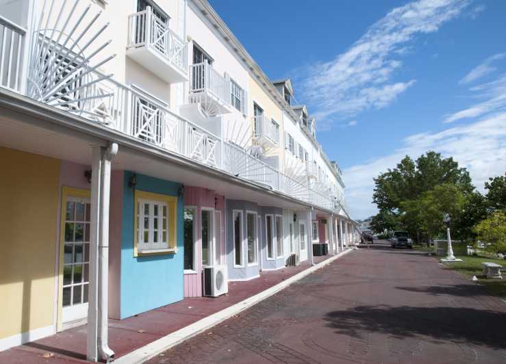 Nassau: Guided City Tour by Scooter