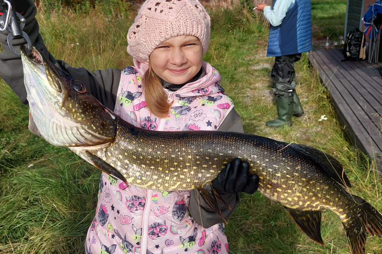 Lapponia: Gita guidata di pesca estiva