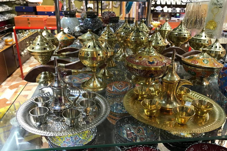 From Muscat: Nizwa, Jabreen, and Bahla Fort Day Sharing Tour