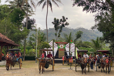 Yogyakarta: Borobudur and Candirejo Village Tour by Dokar