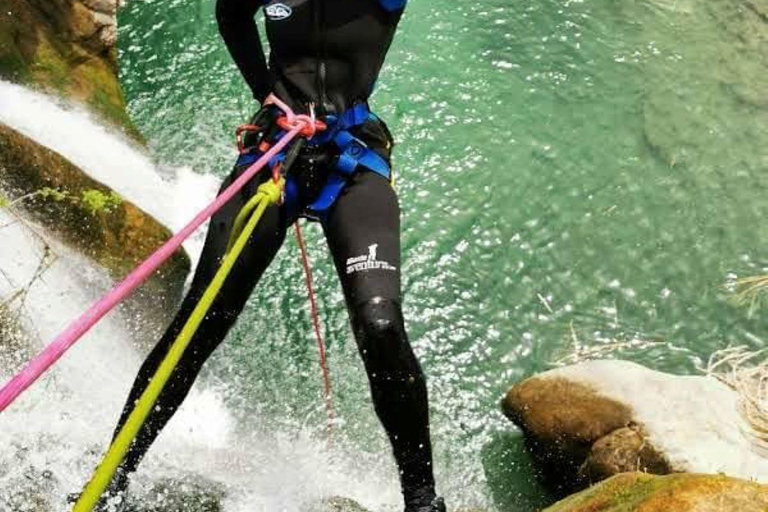 Bolulla: Estret de les Penyes Water Canyoning