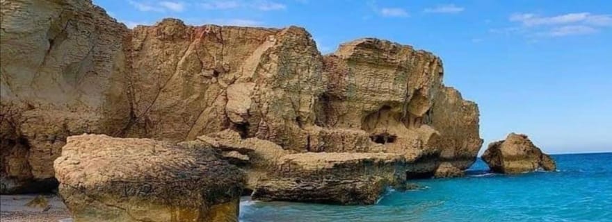 Explorez l'ouest de Salalah et nagez à la plage Fazayeh