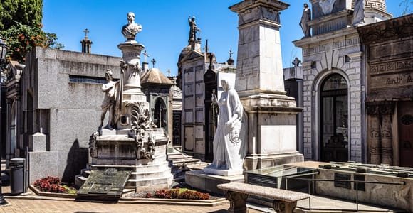 Recoleta Cemetery, Participatory Science Museum Private Tour