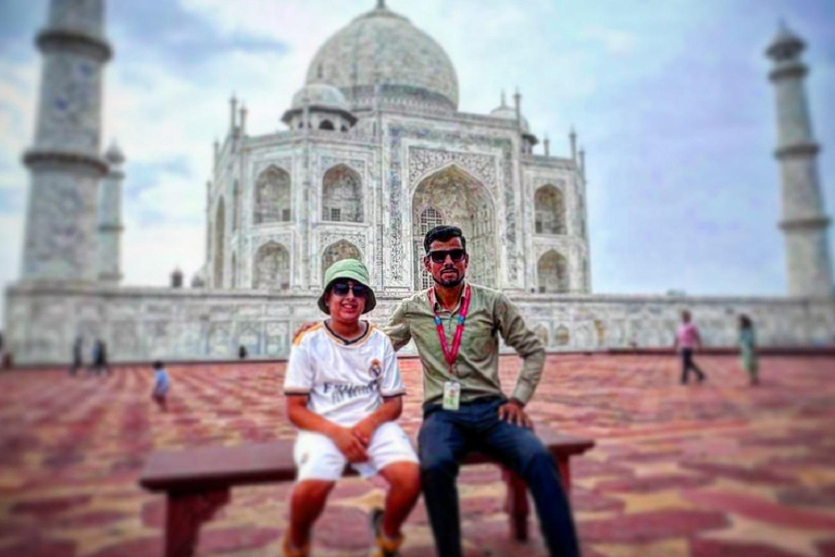 Taj Mahal: Express Entry Ticket For Sunrise Tour with guide Only Professional Tour Guide