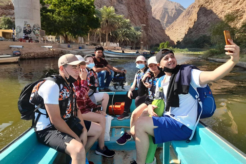 Muscat: Wadi Al Shab Oasis, Secret Cave & Sinkhole