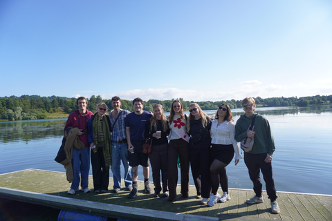 From Edinburgh: Highland Cows & Castles Day Trip